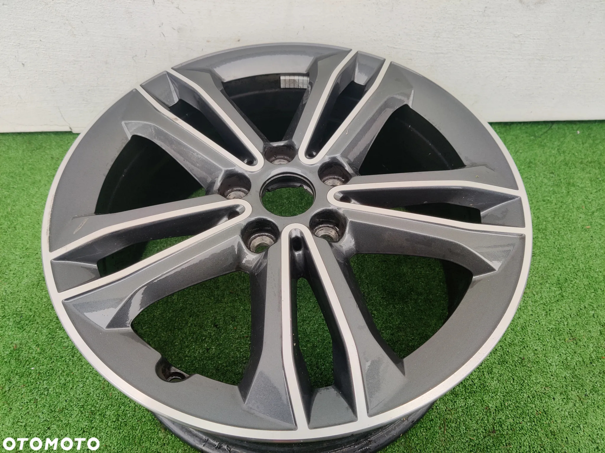 Felga aluminiowa Bmw F40 17 cali - 4