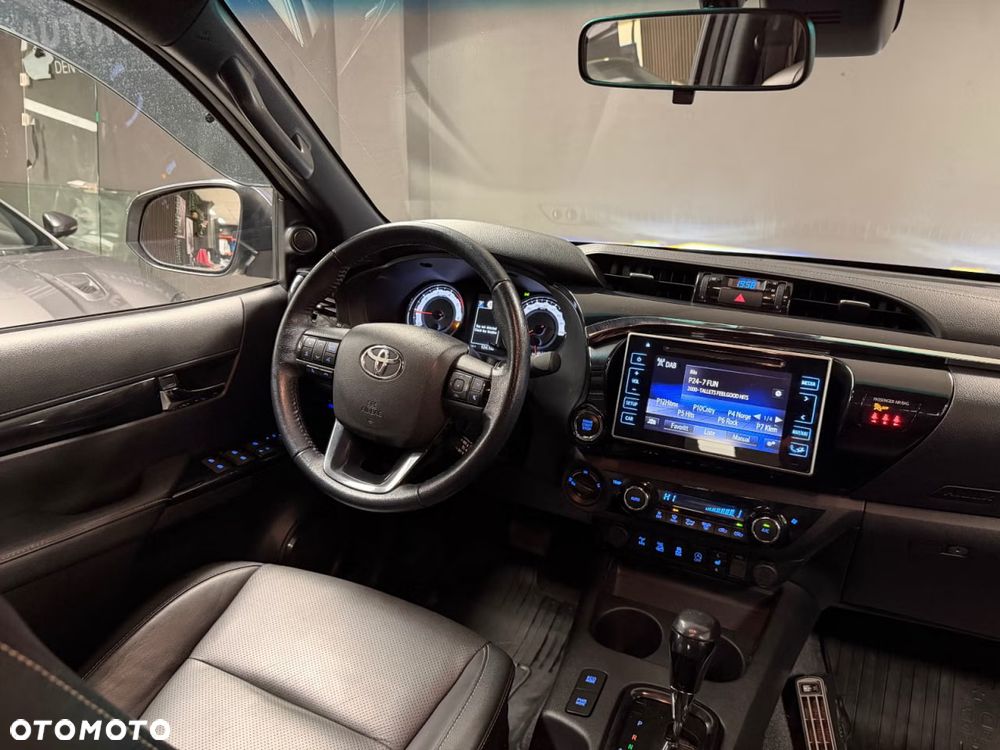 Toyota Hilux 2.4 D-4D Double Cab Selection 50 4x4 - 20