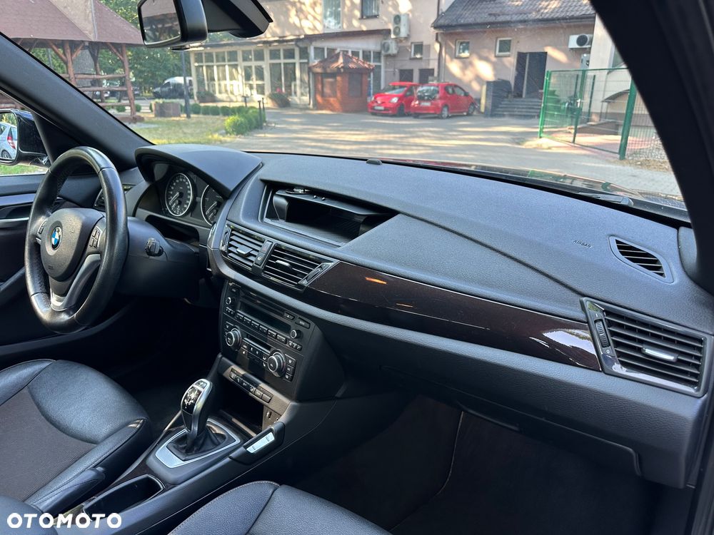 BMW X1 xDrive18d xLine - 19
