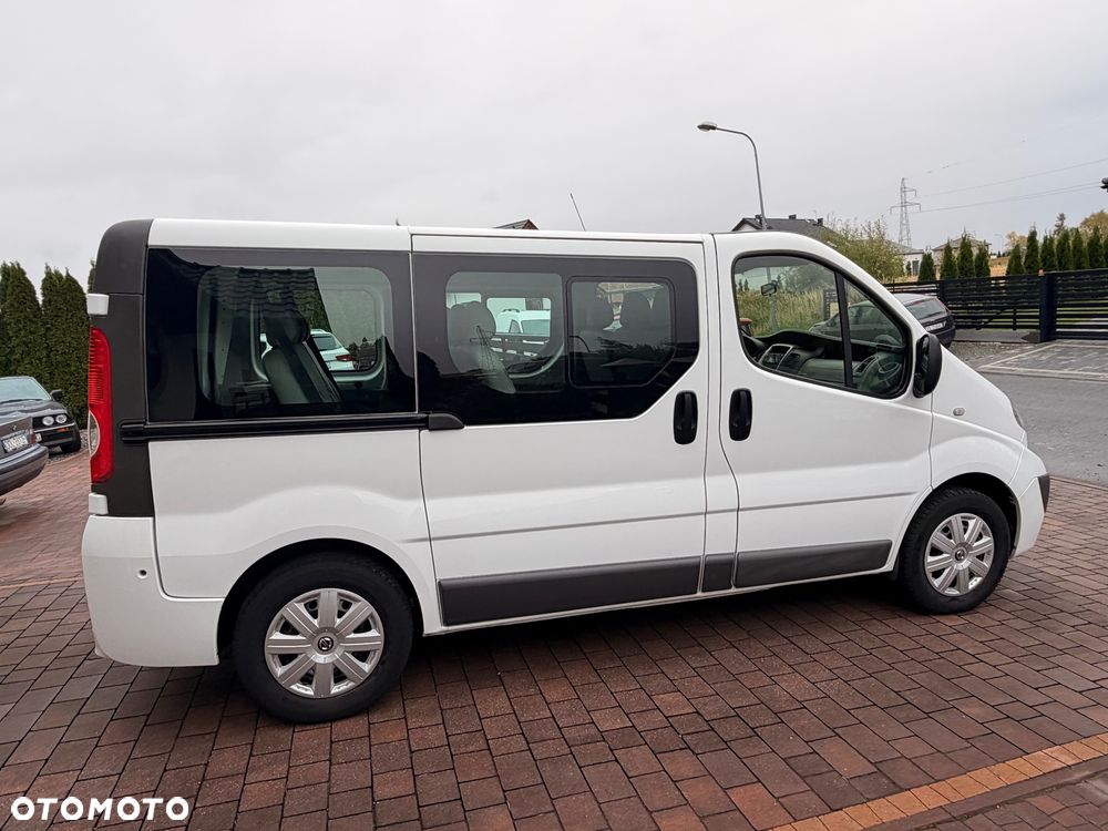 Renault Trafic - 14