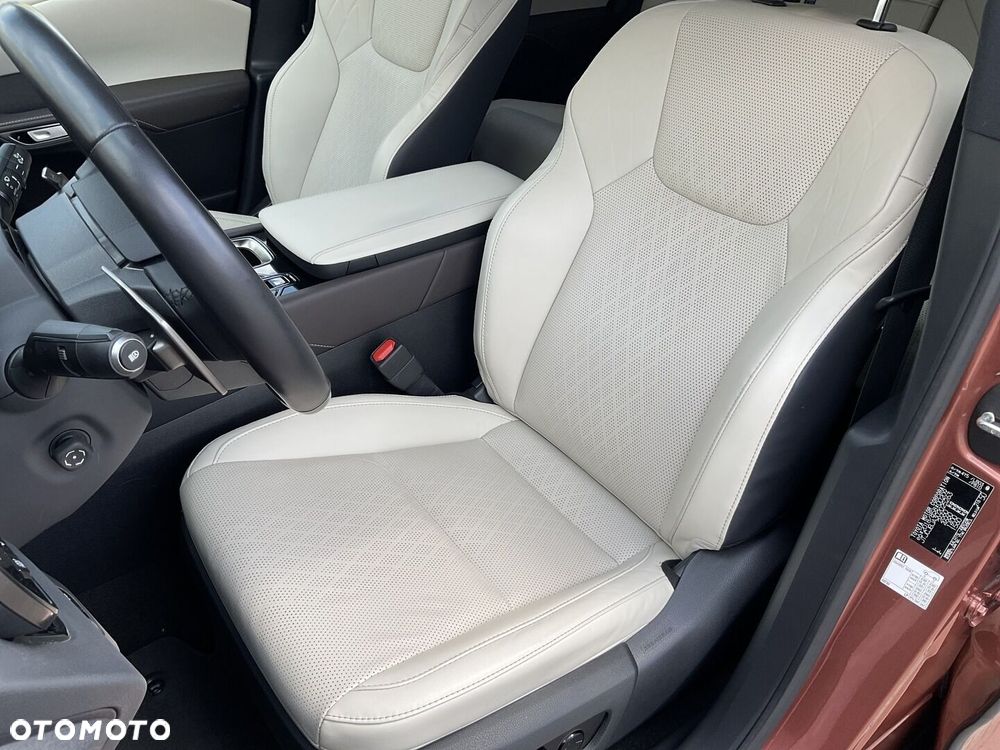 Lexus RX - 12