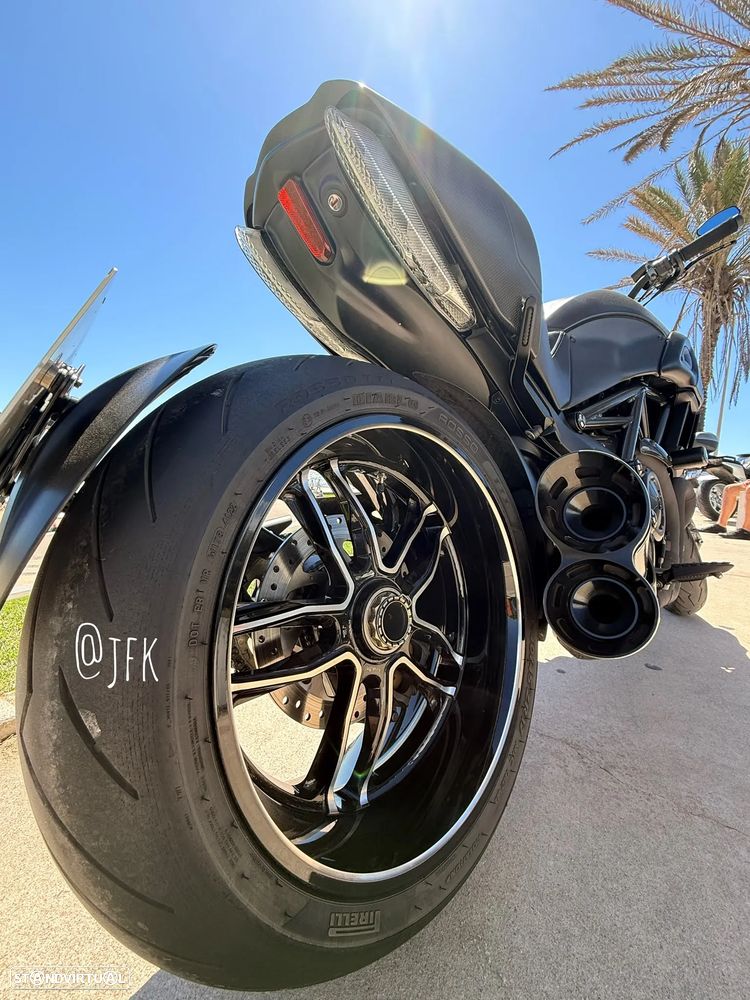 Ducati Diavel Carbon Edition - 5