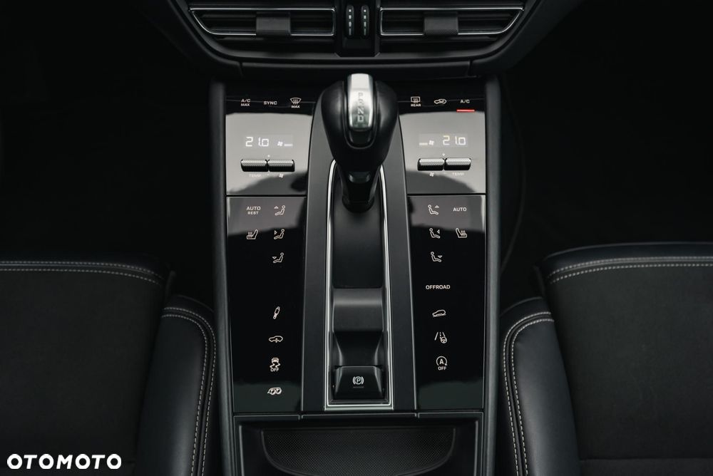 Porsche Macan GTS - 21