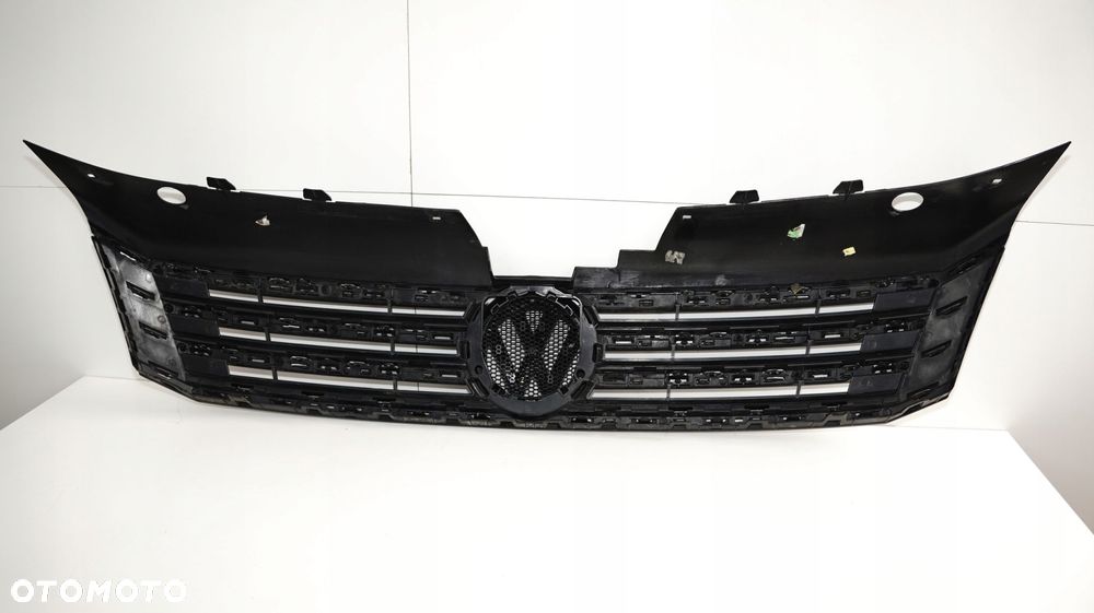GRILL ATRAPA ZDERZAKA VW PASSAT B7 10-14R - 10