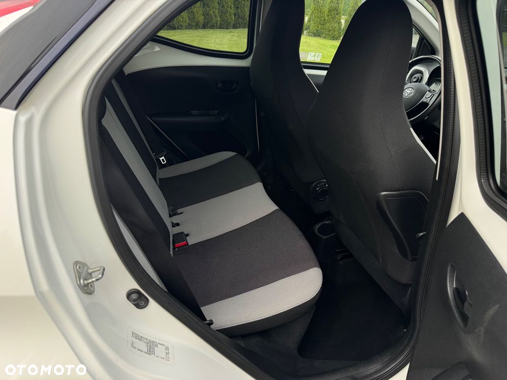 Toyota Aygo - 16