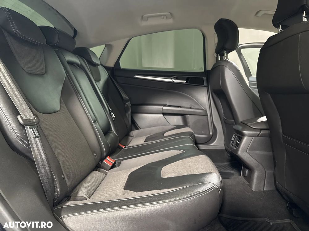 Ford Mondeo - 13