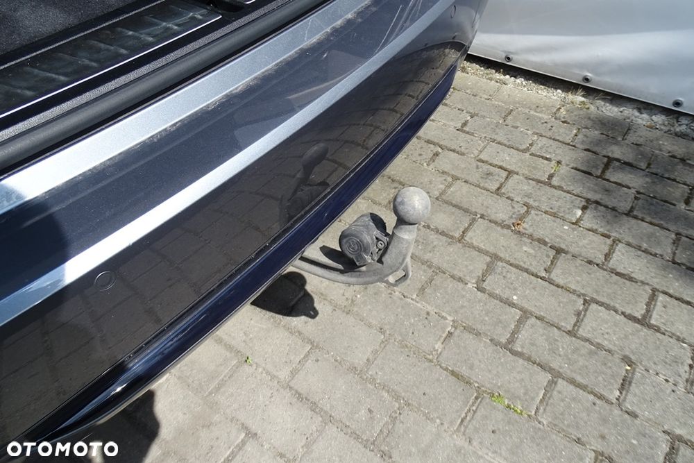 BMW Seria 5 530i Sport Line - 24