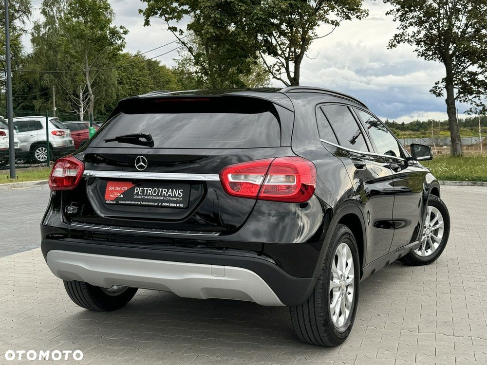 Mercedes-Benz GLA 180 (CDI) d - 11