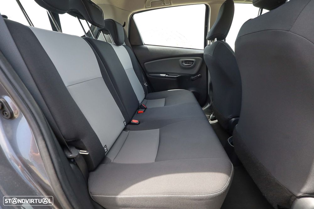 Toyota Yaris 1.5 HSD Comfort +P.Style+P.Techno - 17