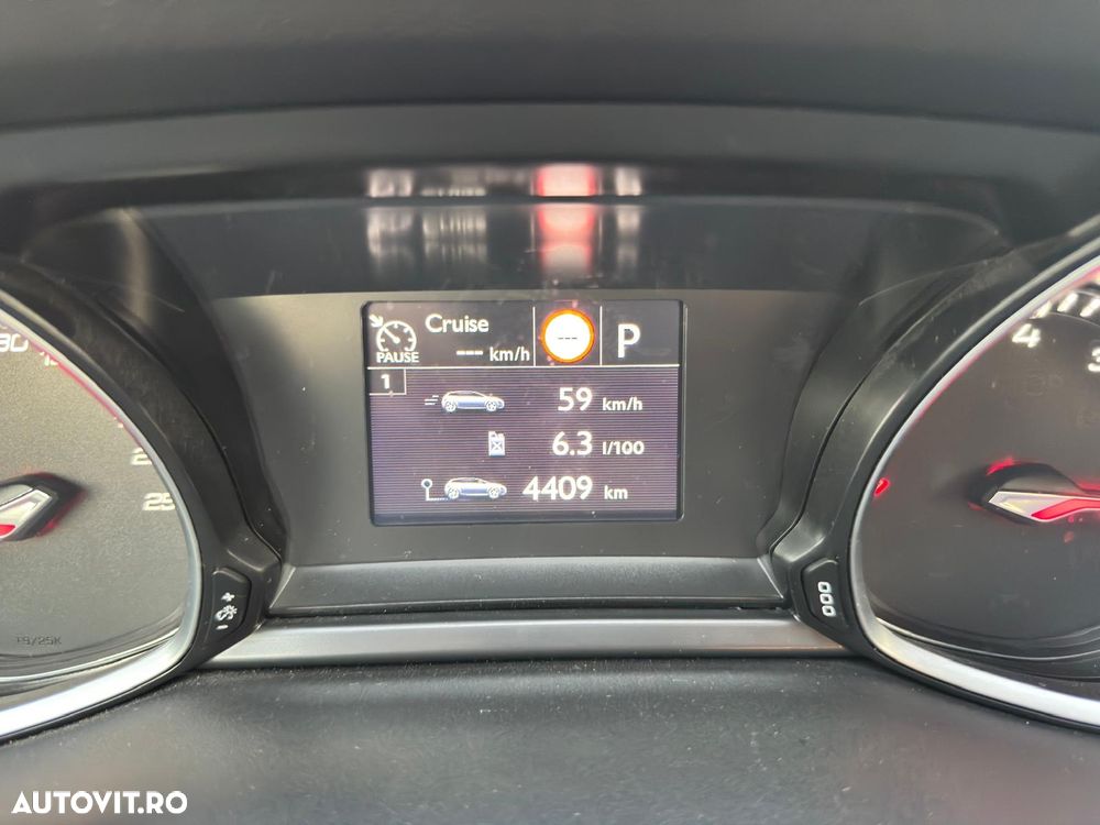 Peugeot 308 1.2L PureTech 130 S&S EAT8 Allure - 23