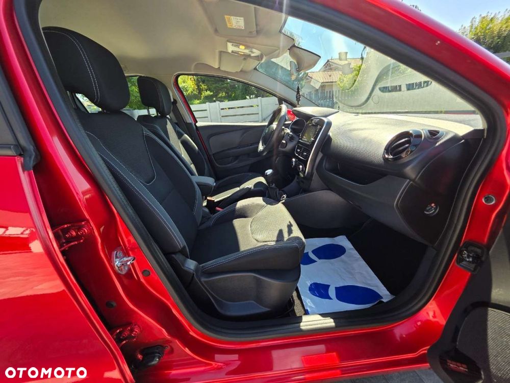 Renault Clio - 23