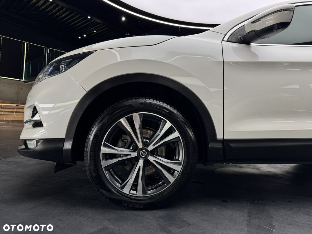 Nissan Qashqai 1.3 DIG-T N-Connecta - 20