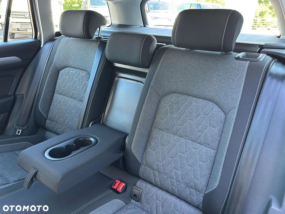 Volkswagen Passat Variant 1.5 TSI EVO Business - 19