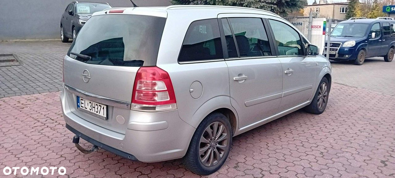 Opel Zafira - 4