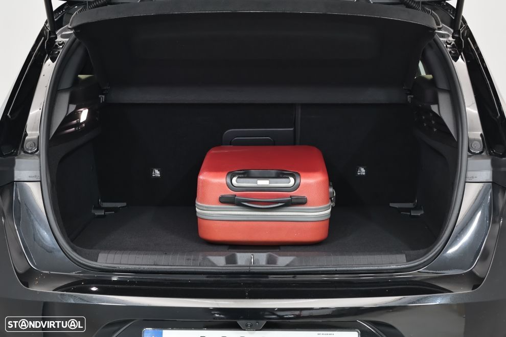 Opel Astra 1.2 T Elegance - 24