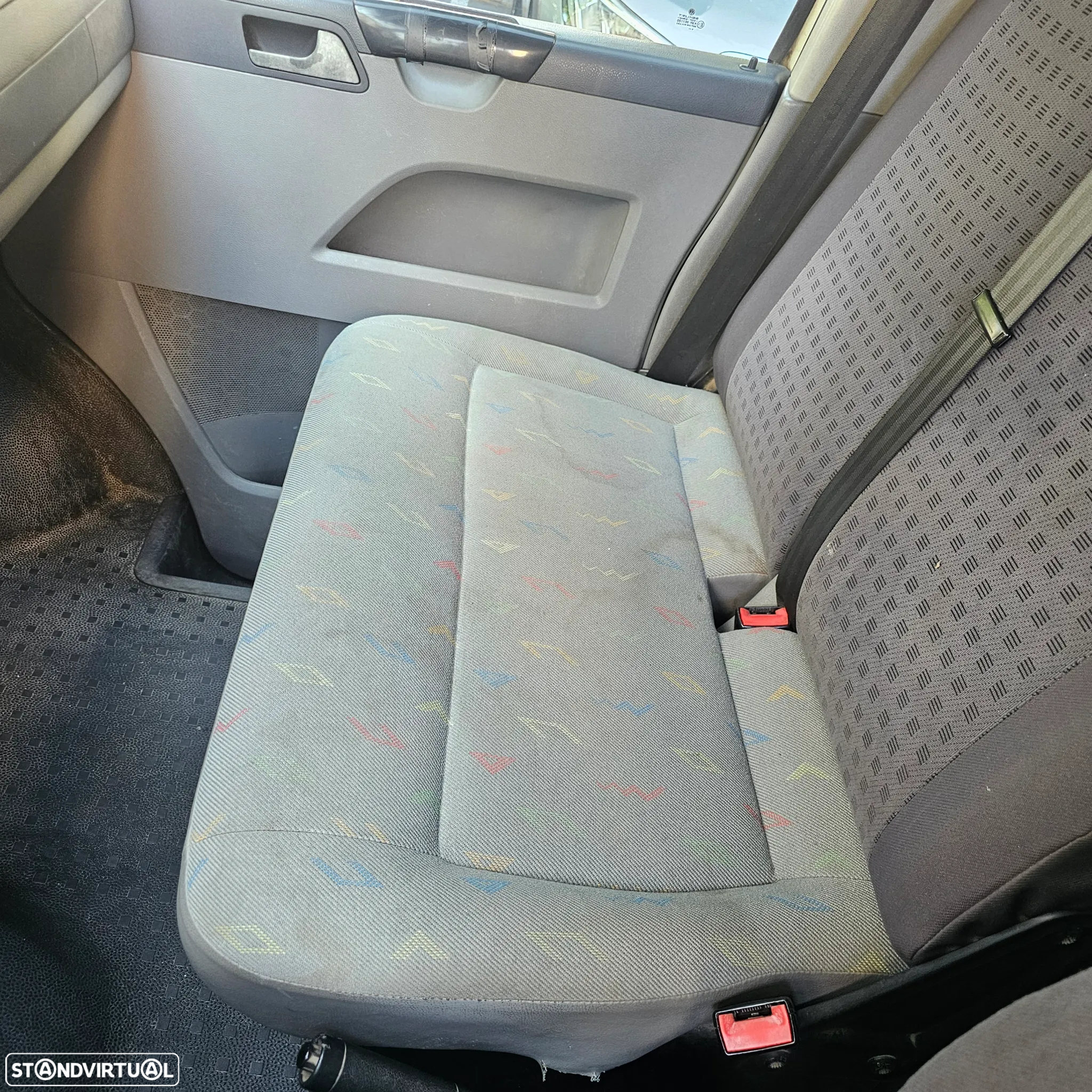 VW Transporter 2.5 TDI A/C - 12