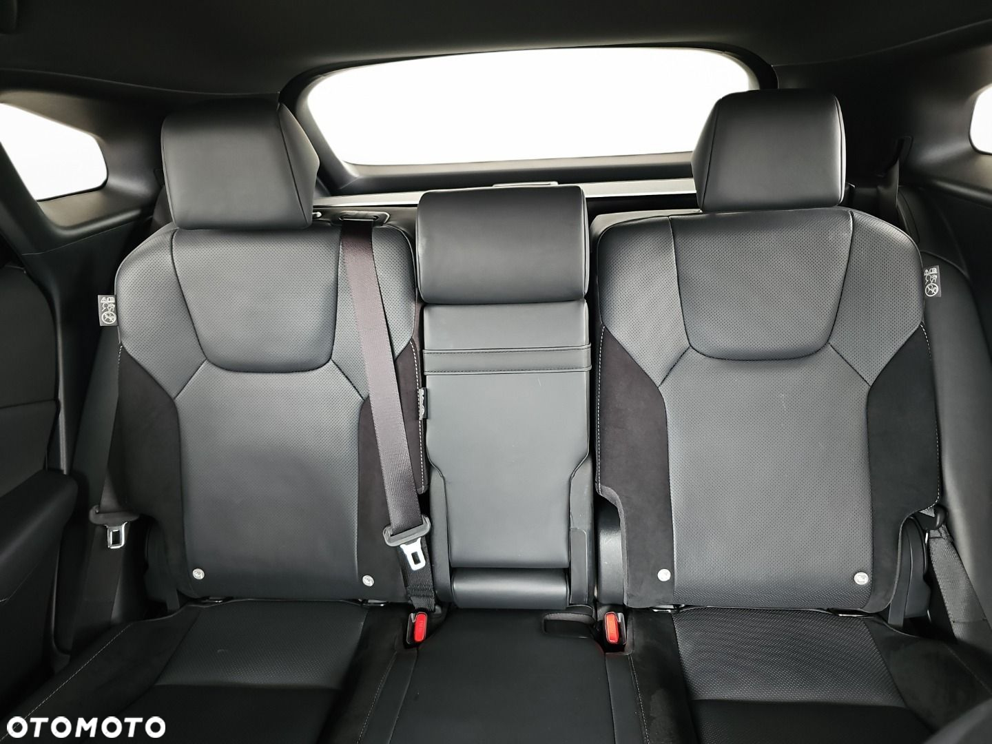 Lexus RX - 8