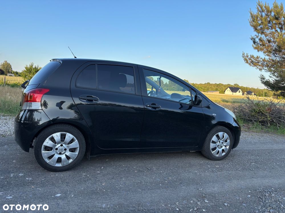 Toyota Yaris - 3