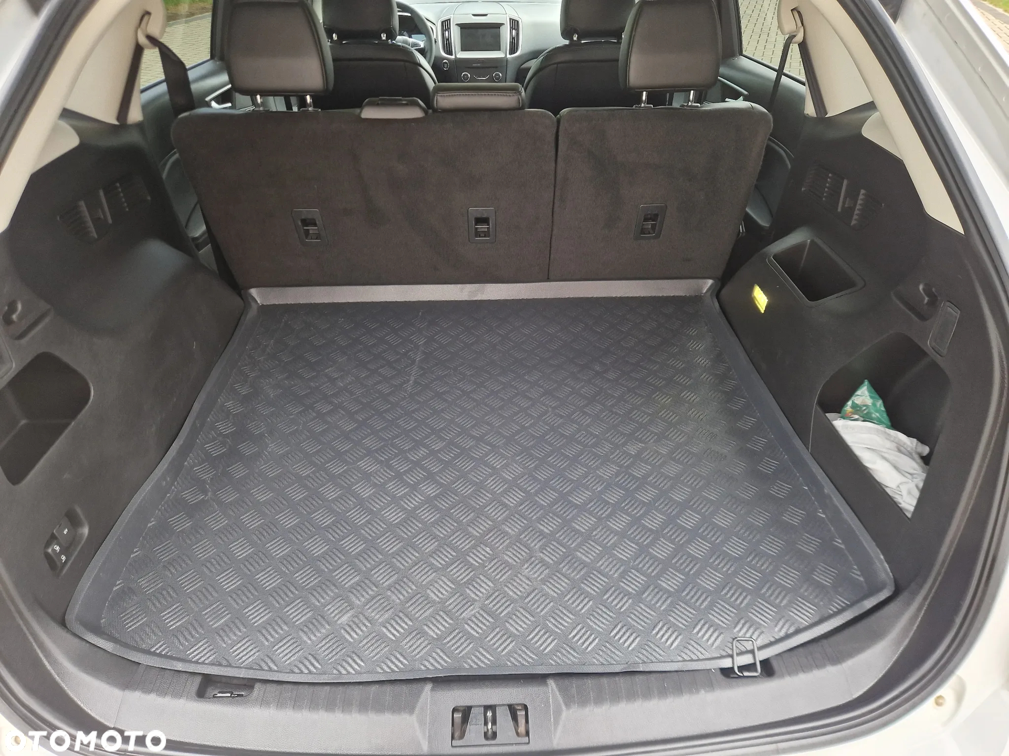 Ford Edge - 16