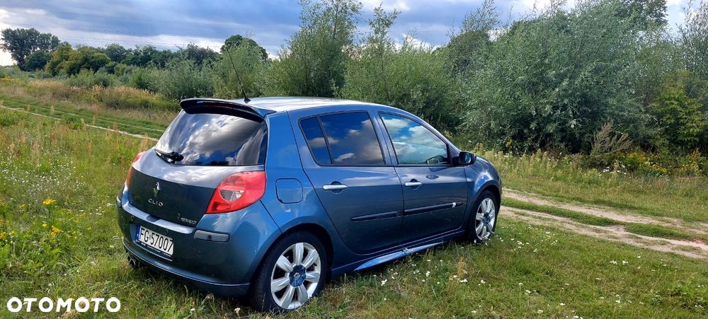 Renault Clio 1.4 16V Dynamique - 3