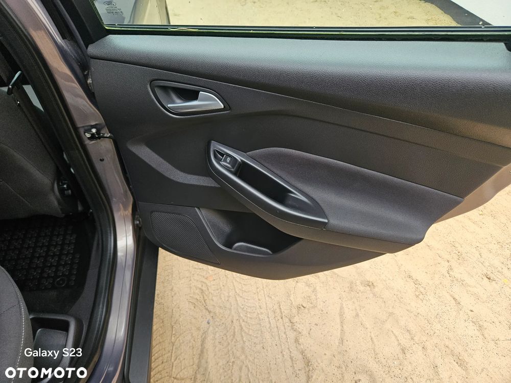 Ford Focus 1.0 EcoBoost Start-Stopp-System Titanium - 19