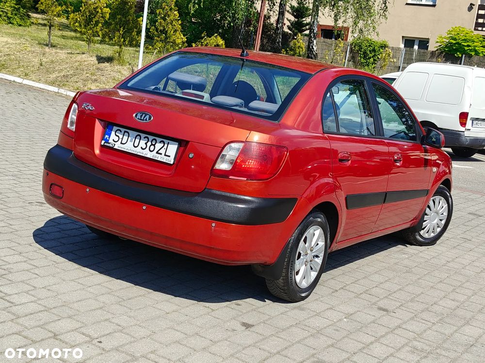 Kia Rio 1.4 Comfort - 2
