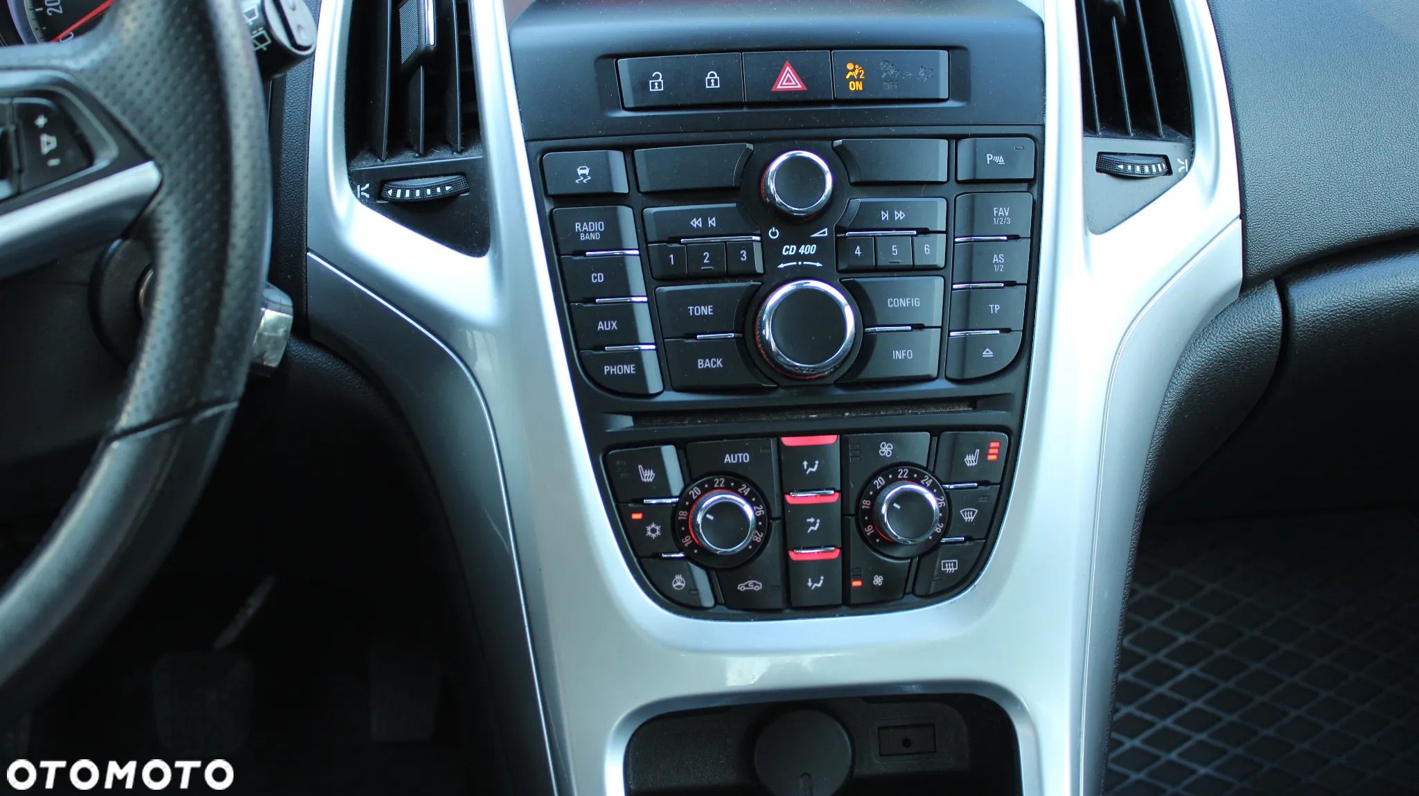 Opel Astra 1.6 Cosmo - 35