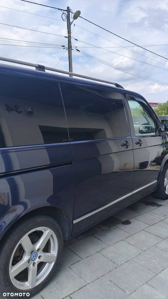 Volkswagen Multivan - 14