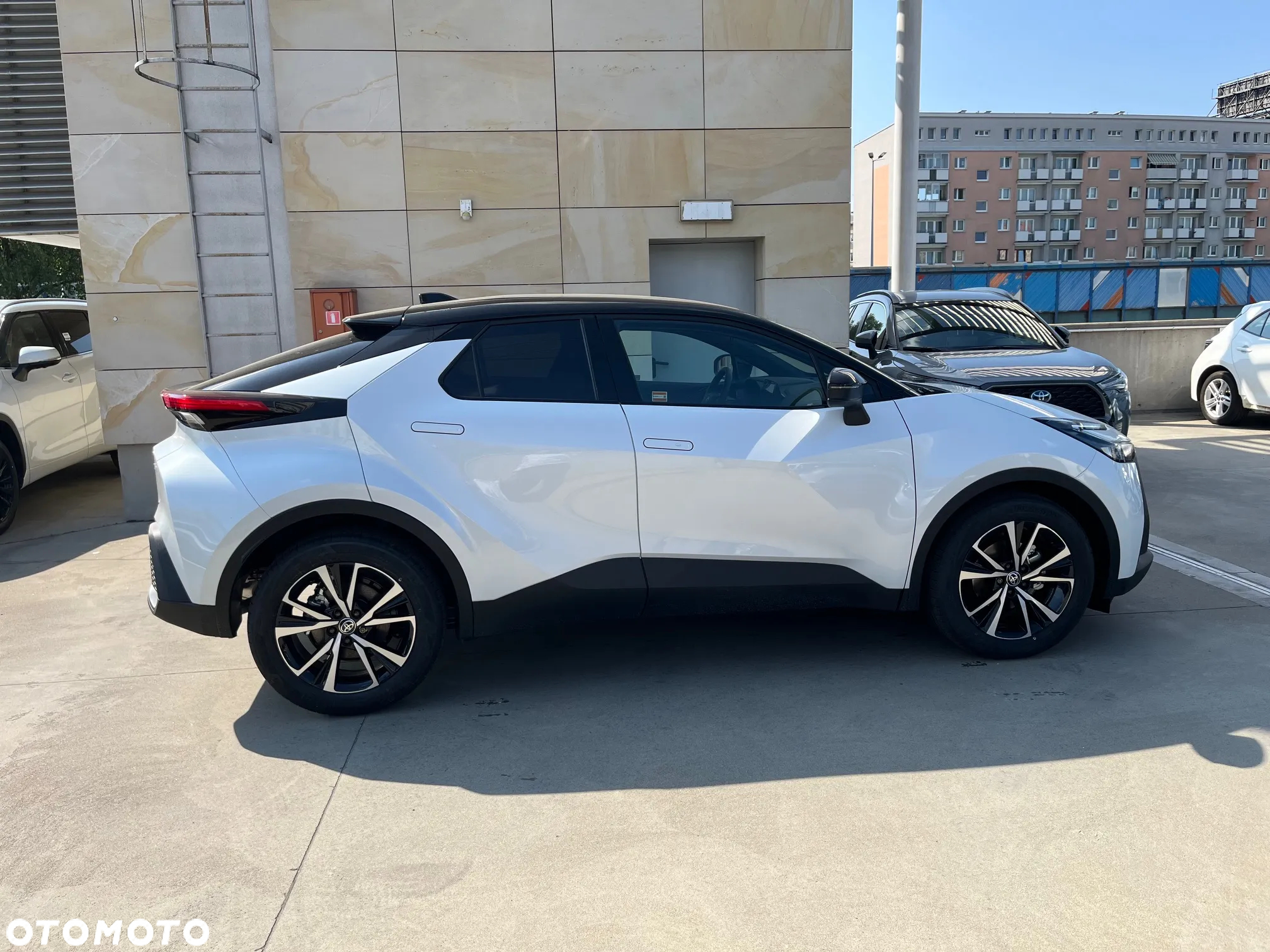 Toyota C-HR 1.8 Hybrid GPF Style - 3
