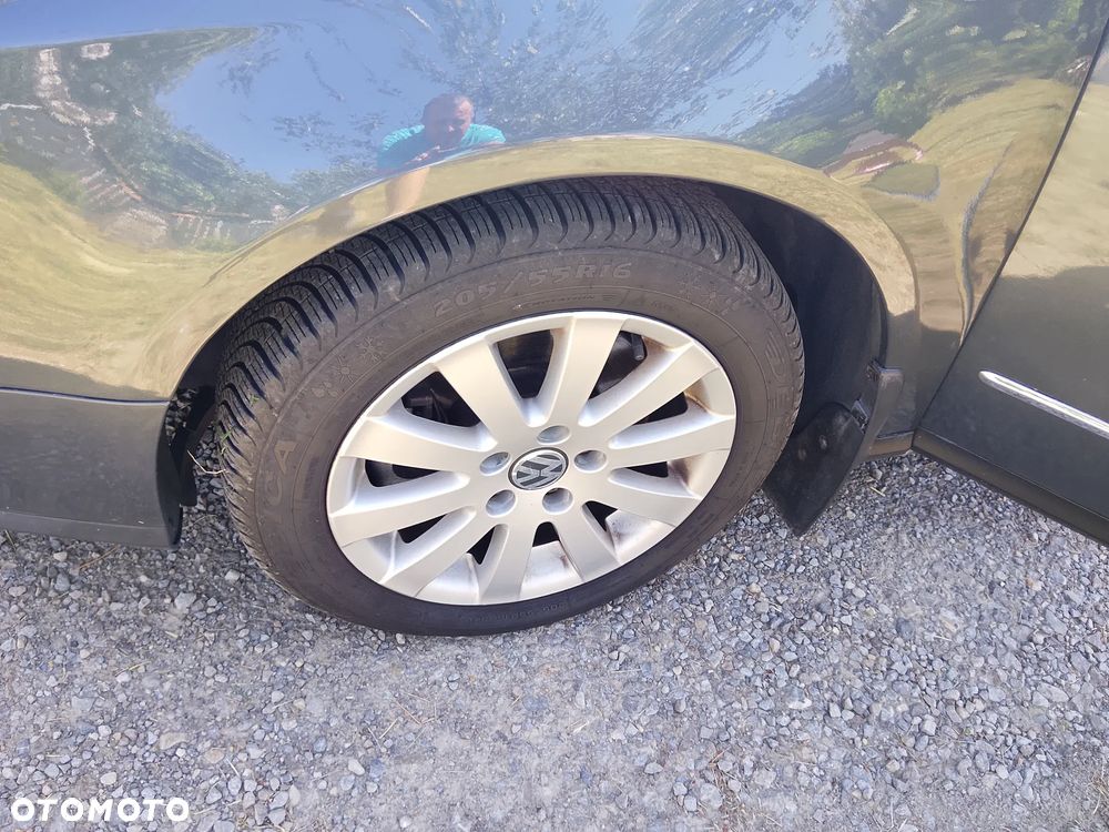 Volkswagen Passat 2.0 TSI Sportline - 27