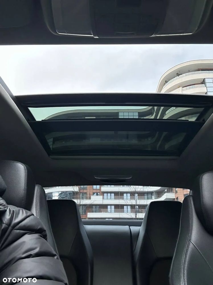 Mercedes-Benz Klasa E - 12