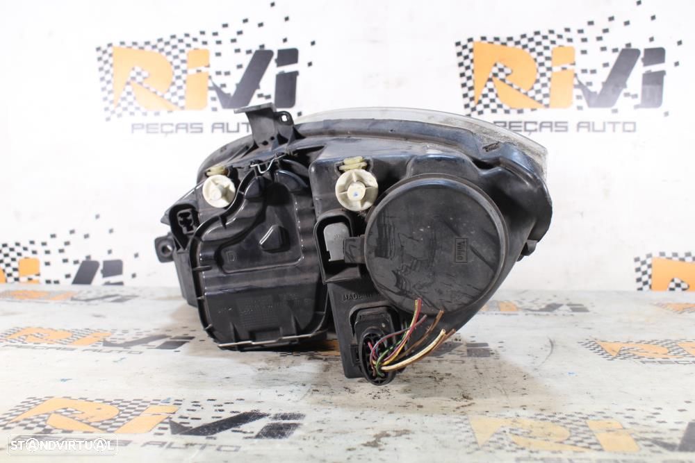 Ótica / Farol Direito Seat Leon (1P1)  5P2941006c / 89315821 / Passage - 6