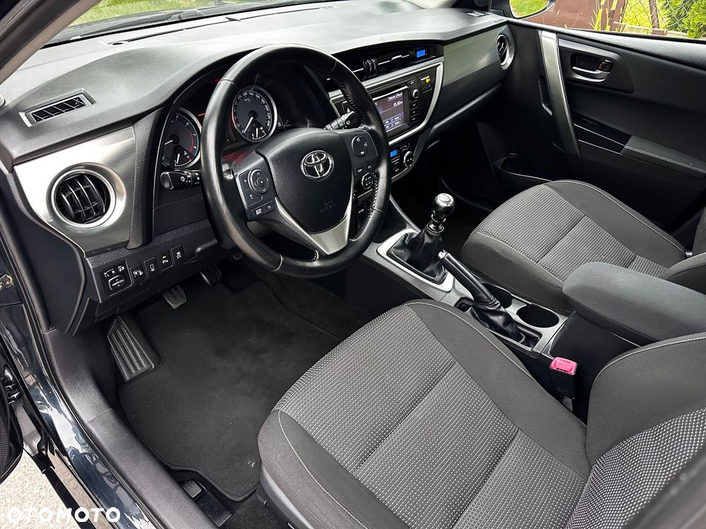 Toyota Auris 1.6 Premium Start - 26
