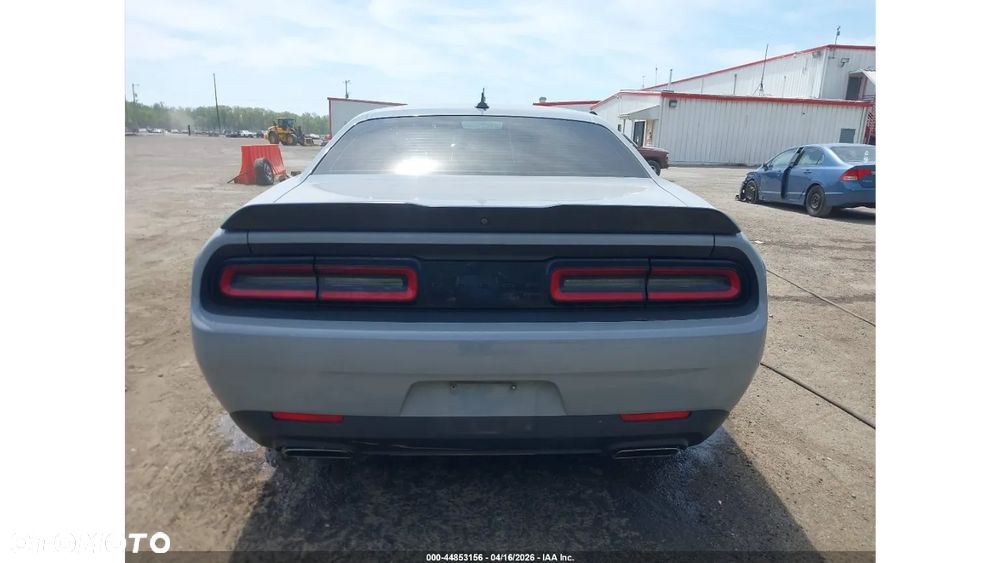 Dodge Challenger 5.7 R/T - 13