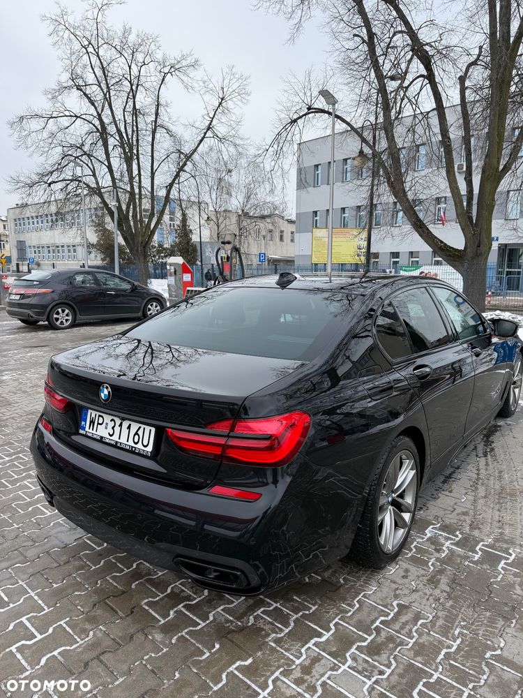 BMW Seria 7 740d xDrive - 11