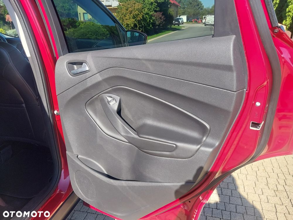 Ford Kuga - 22