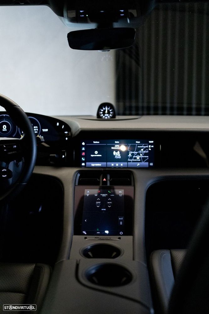 Porsche Taycan 4S Bateria Performance Plus - 22