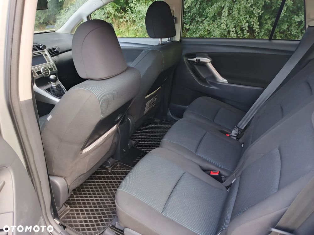 Toyota Verso 1.8 Prestige - 12
