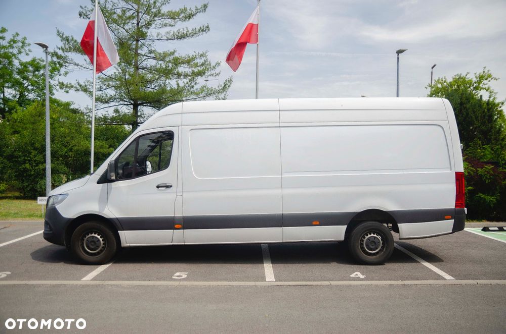 Mercedes-Benz Sprinter - 7