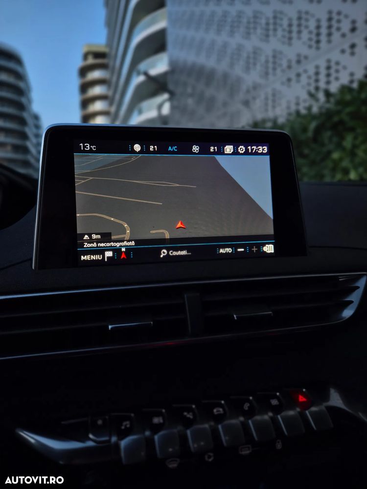 Peugeot 3008 1.2 PureTech Turbo S&S EAT6 GT-Line - 28