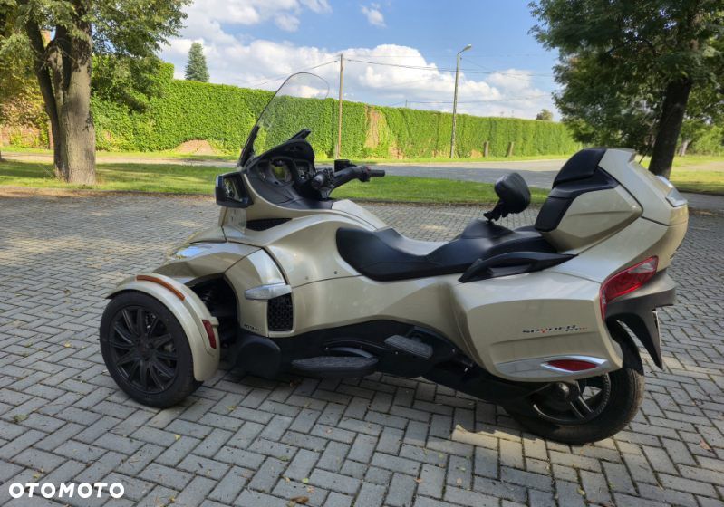 Can-Am Spyder - 11