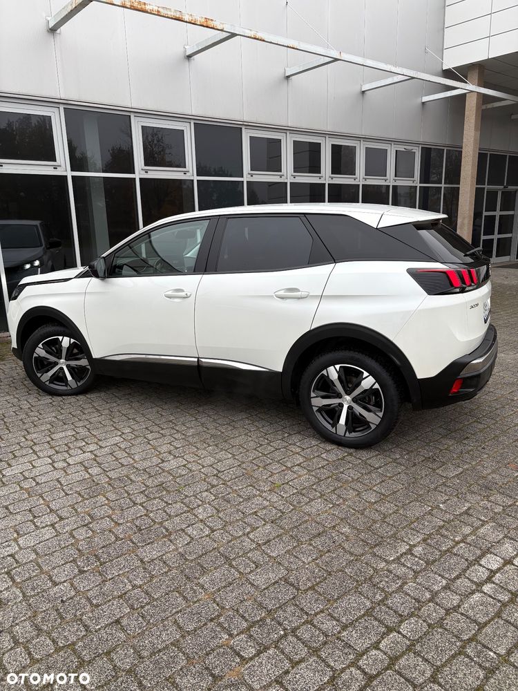 Peugeot 3008 1.5 BlueHDi Allure Pack S&S EAT8 - 28