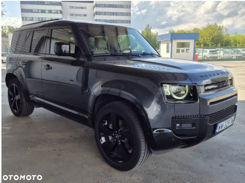 Land Rover Defender 110 D300 X-Dynamic HSE - 2