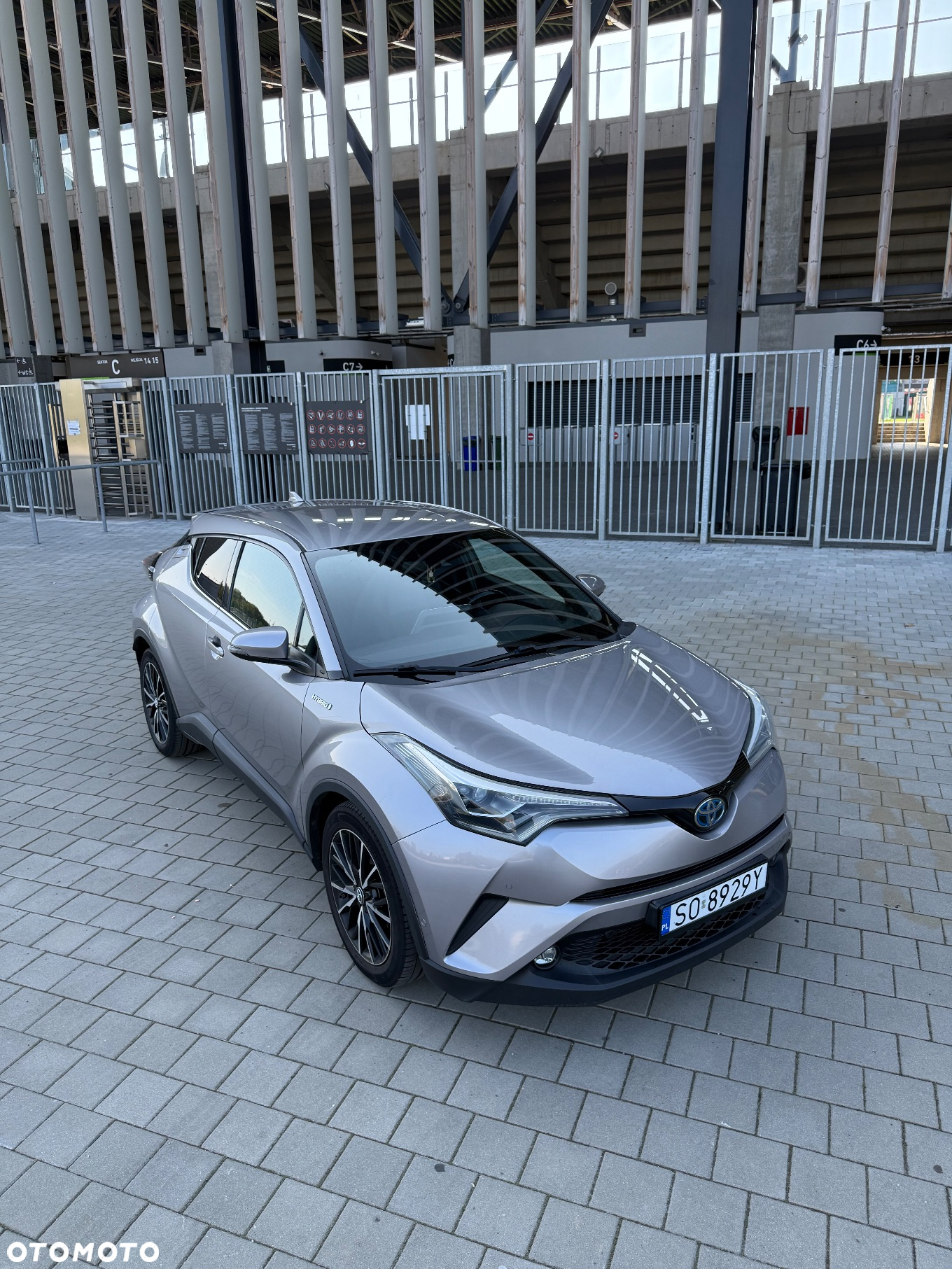 Toyota C-HR 1.8 Hybrid Executive - 2