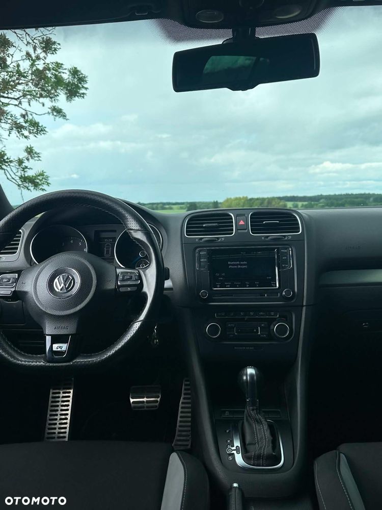 Volkswagen Golf - 10