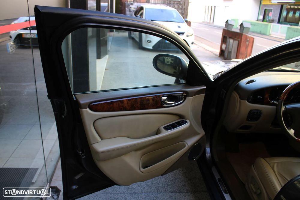Jaguar XJ XJ6 2.7 D V6 Sovereing - 19