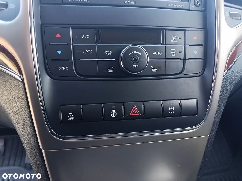 Jeep Grand Cherokee - 19