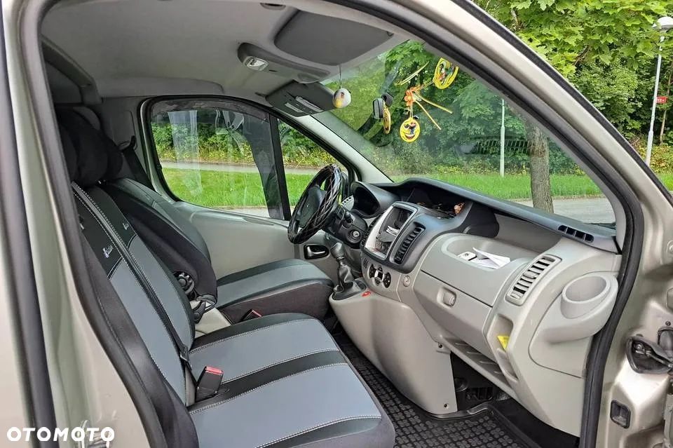 Renault Trafic - 10
