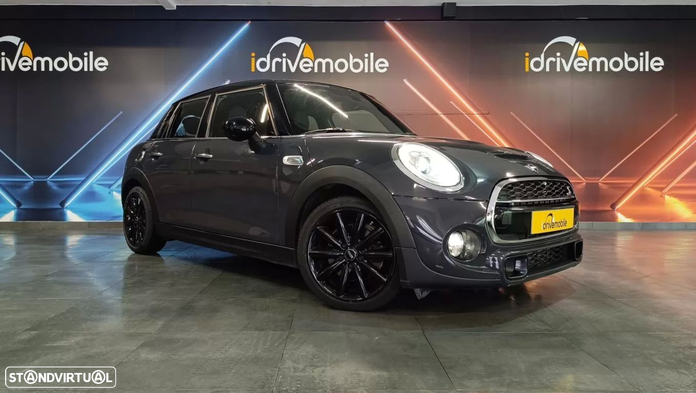 MINI 5 Portas Cooper SD Auto - 11