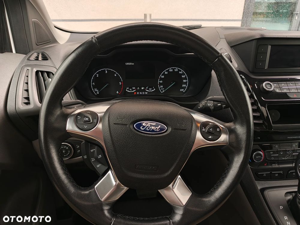 Ford Tourneo Connect Grand - 17